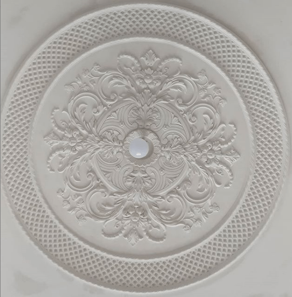 2390973158_gipsovaya-rozetka-potolochnaya гипсовая потолочная розетка