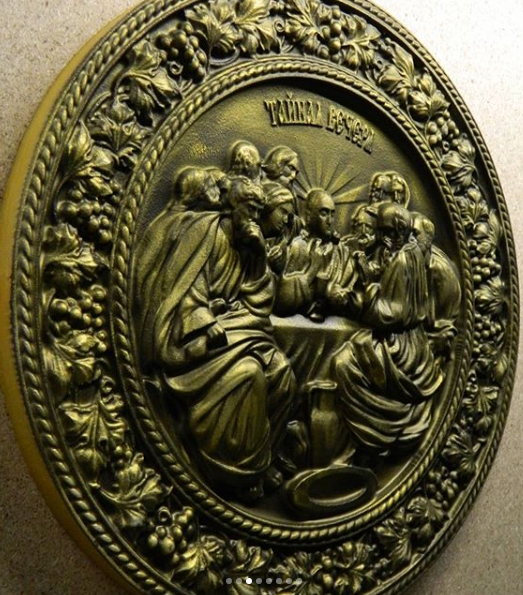 гіпсову ліпнину